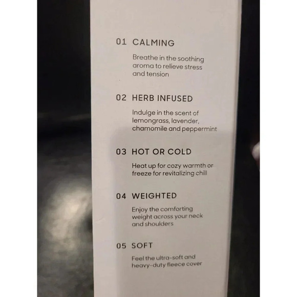 Sharper Image Aromatherapy Neck & Shoulder Wrap Natural Herbs Filled -Hot & Cold - Picture 6 of 6